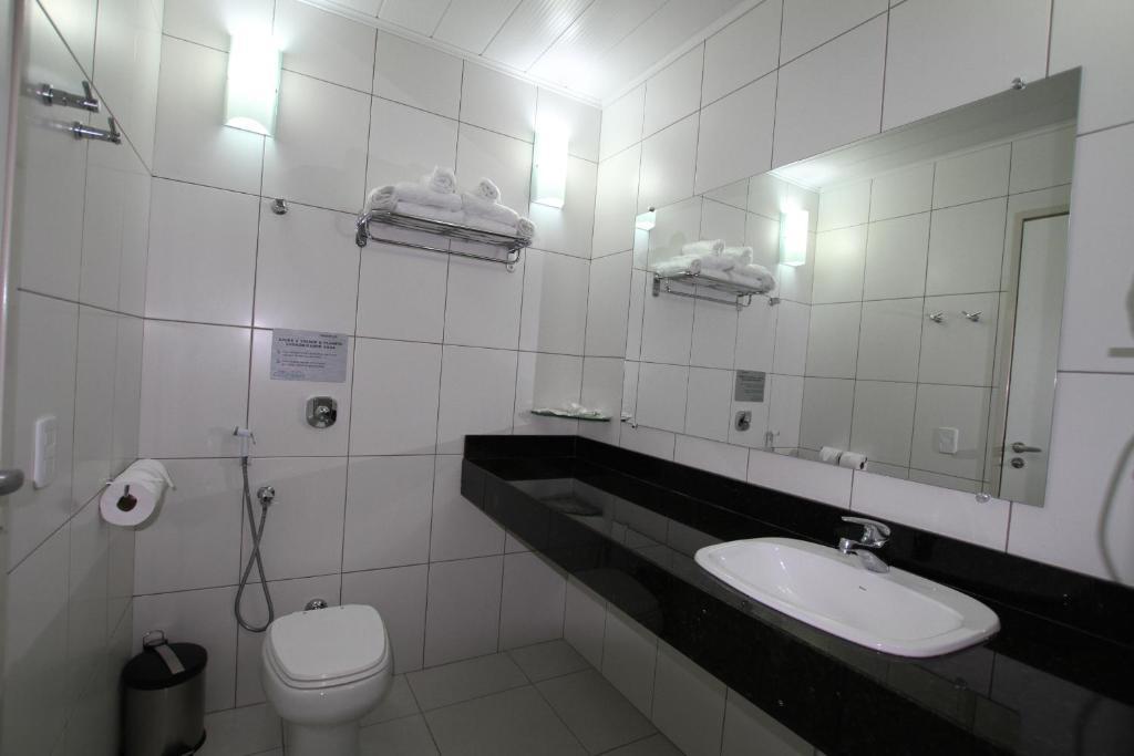Hotel Confiance Prime Batel Curitiba Rum bild